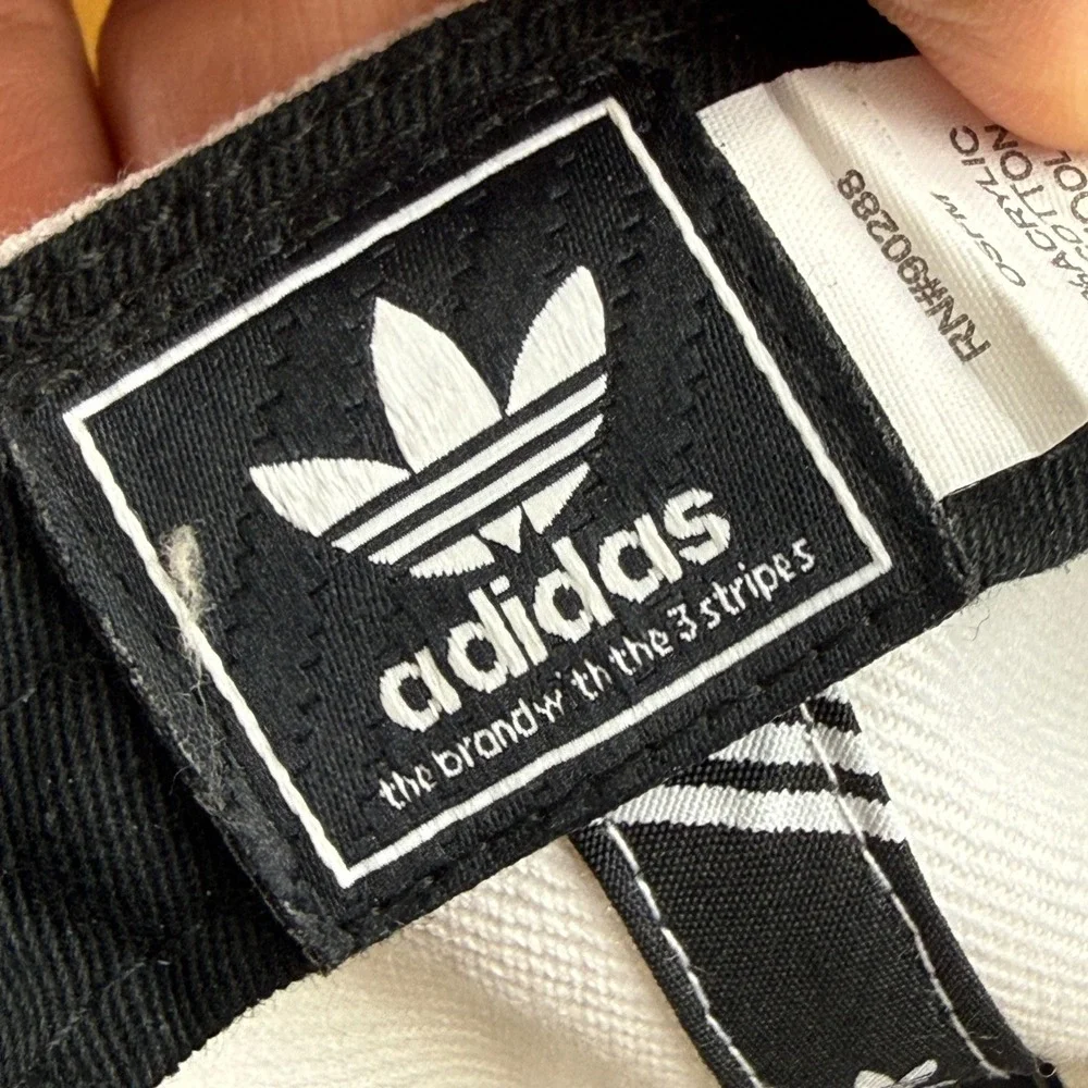 Adidas Originals Trefoil Snapback Hat White Black Flat Brim Cap NJ6LBGJ101494
